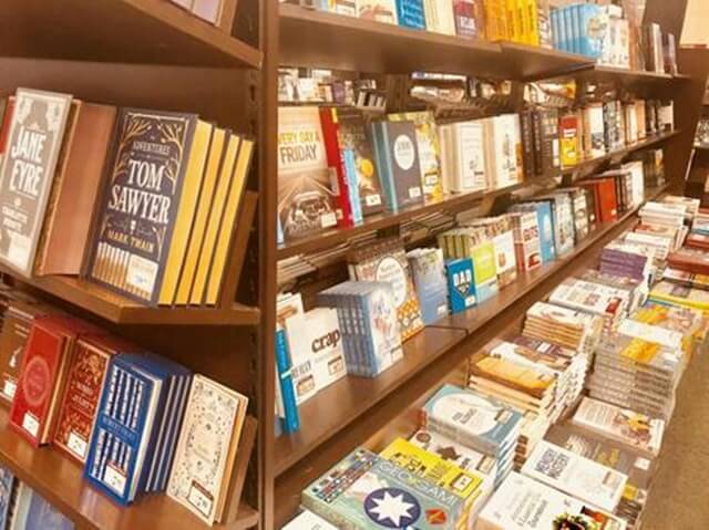 ぶんか書店白山店は石川県白山市で女装子、男の娘、ニューハーフと出会いがあるスポット