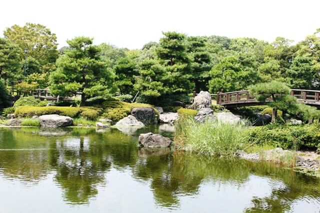 京都御苑は京都で女装子、男の娘、ニューハーフと出会いのあるスポット